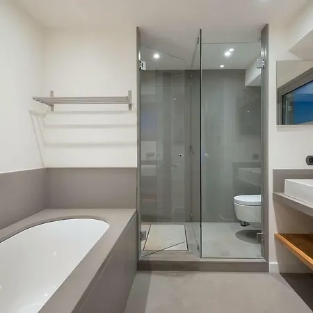 Penthouse - 3 Bedrooms 1 Min From The Palais -apt N° 5m38 Lejlighed *
